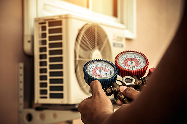 Professional Emergency Hvac technician working in West Orange, TX